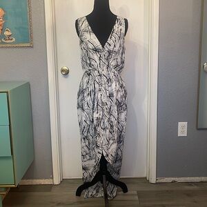 Aster High low sleeveless dress Size medium black and white print